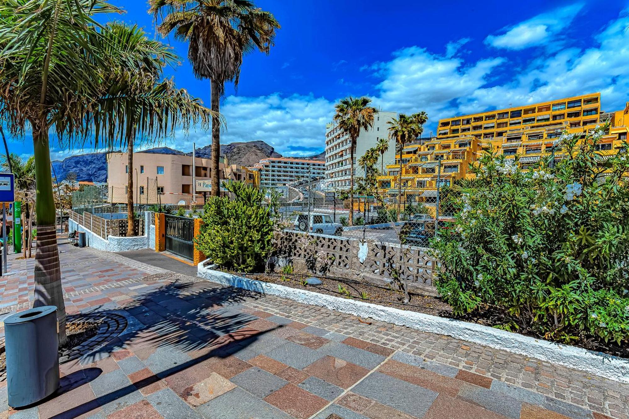Newly Renovated Studio 2 Min From Playa La Arena Puerto de Santiago  Buitenkant foto
