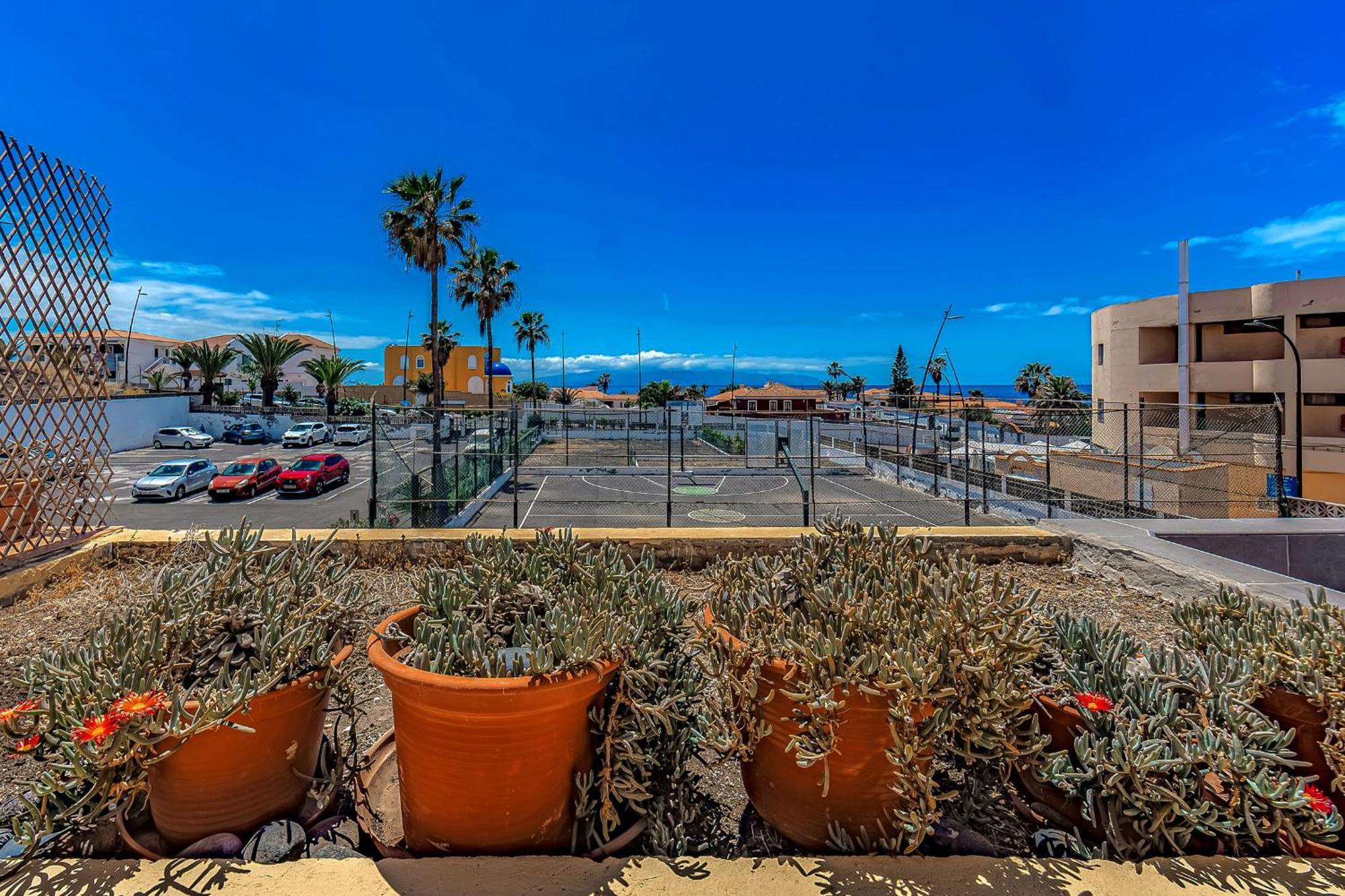 Newly Renovated Studio 2 Min From Playa La Arena Puerto de Santiago  Buitenkant foto